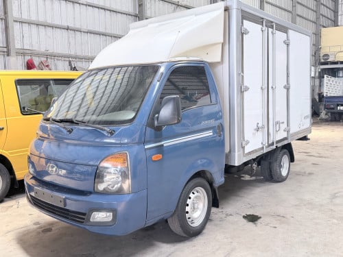 Hyundai 012 ក្រដាស់ពន្ធ