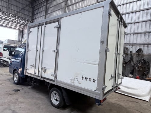 Hyundai 012 ក្រដាស់ពន្ធ
