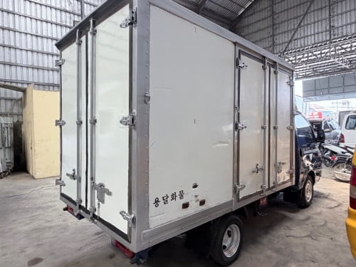 Hyundai 012 ក្រដាស់ពន្ធ