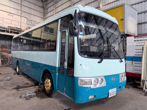 Hyundai 35កៅអី