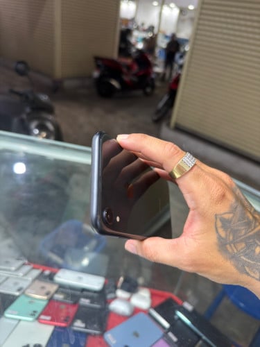 iPhone XR Black LL/A HD64GB Phone Condition 90% 🔋78% , ម៉ាស៊ីនសានុំណែន