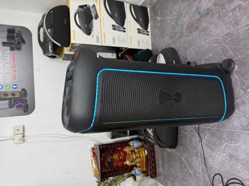 JBL Party box Ultimate នៅស្អាត98%និងម៉ៃN6 99%