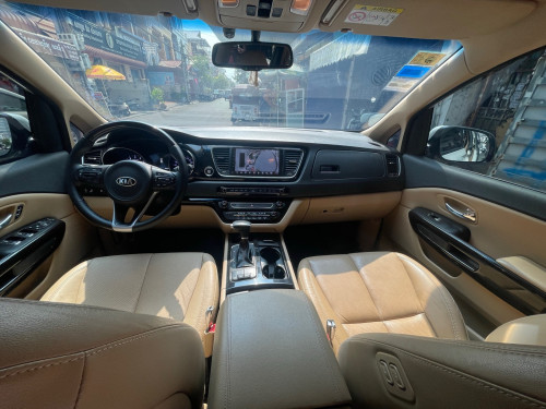 KIA Carnival 2018 full option ឡានខ្លាញ់គោ 8មុឺនគីឡូសុីន ថ្មីណាស់