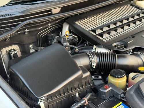 Land Cruiser GXR 2014 ម៉ាស៊ូត V8 ( អារ៉ាប់ )