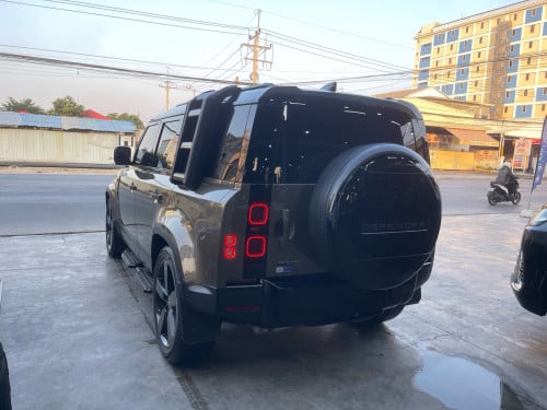 Land Rover Defender First Edition 110 Full Options 2020 • ឡានម្ចាស់ដើមទិញថ្មី ខ្លាញ់គោ