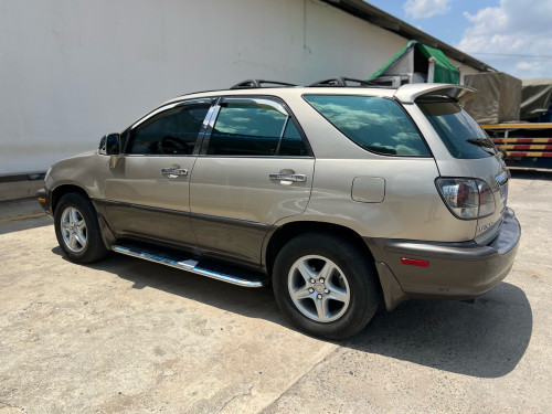 Lexus 01 ប៉ុង1 ឡានស្អាត