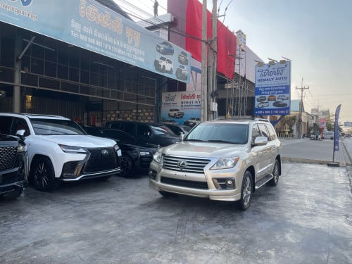 Lexus Lx 570 2013 Sport Full Arab ម្ចាស់ដើមទីមួយទិញថ្មីខ្លាញ់គោ • ធានាឡានមូល មិនមាន បុកប៉ះ
