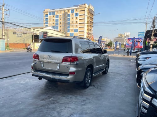 Lexus Lx 570 2013 Sport Full Arab ម្ចាស់ដើមទីមួយទិញថ្មីខ្លាញ់គោ • ធានាឡានមូល មិនមាន បុកប៉ះ