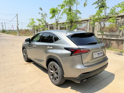 Lexus Nx200t 2016 F-Sport ប៉ុងមួយ 3បេតុង
