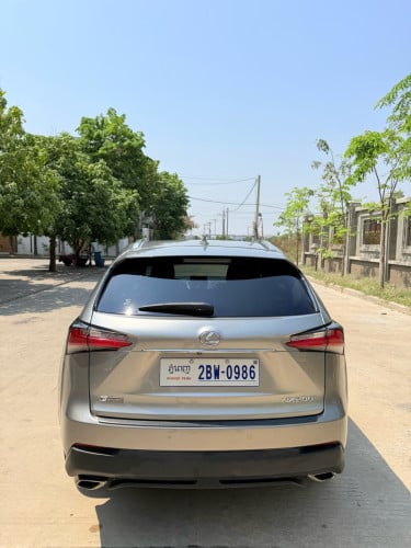 Lexus Nx200t 2016 F-Sport ប៉ុងមួយ 3បេតុង