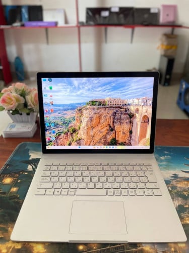 Microsoft Surface BOOK I
