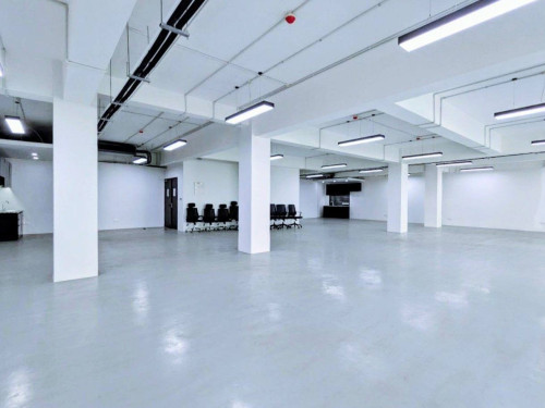 Office for rent at 7 Makara(OF-096)ការិយាល័យជួលនៅខណ្ឌ7មករា ជិតផ្សារថ្មី អាចបត់បែនបានតាមតម្រូវការ