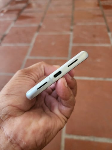 Pixel 7 8g/128g (វៃដូរបាន)👉$195