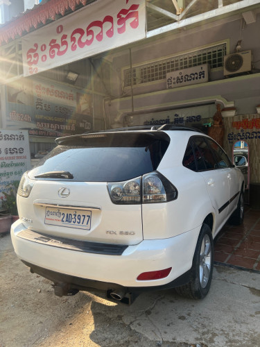 Rx330 ឆ្នាំ 04 ប៉ុង2 តម្លៃ 18500 ចរចាបាន