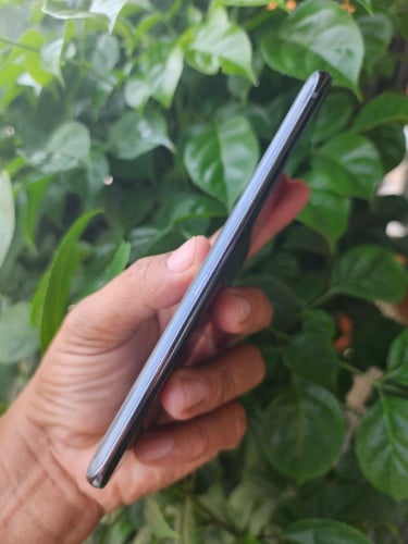 Samsung S20 5G 12g/128g(វៃដូរបាន)👉$140