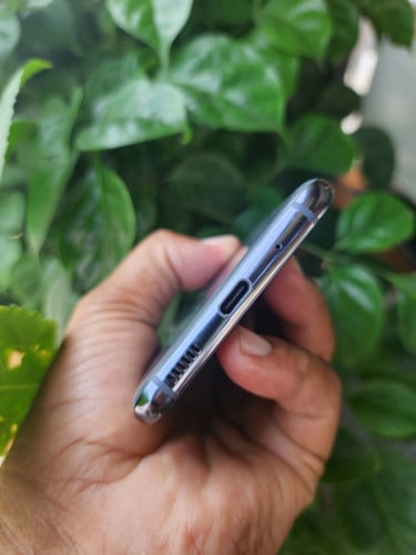Samsung S20 5G 12g/128g(វៃដូរបាន)👉$140