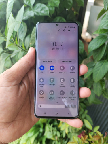 Samsung S20 5G 12g/128g(វៃដូរបាន)👉$140
