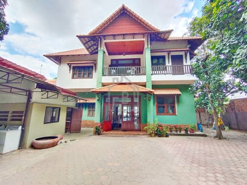 Spacious Villa 5 Bedrooms for RENT along to MEKONG River_Chroy Chongva