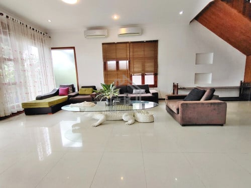 Spacious Villa 5 Bedrooms for RENT along to MEKONG River_Chroy Chongva