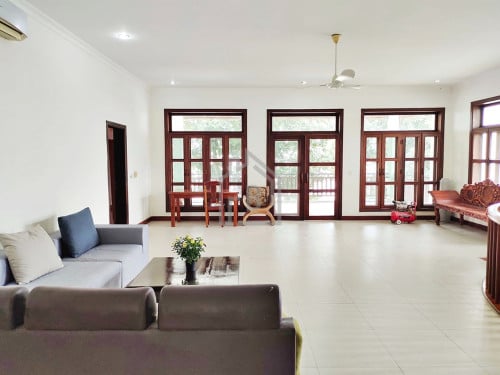 Spacious Villa 5 Bedrooms for RENT along to MEKONG River_Chroy Chongva
