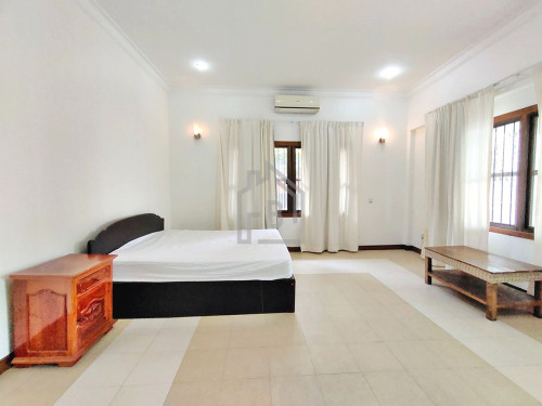 Spacious Villa 5 Bedrooms for RENT along to MEKONG River_Chroy Chongva