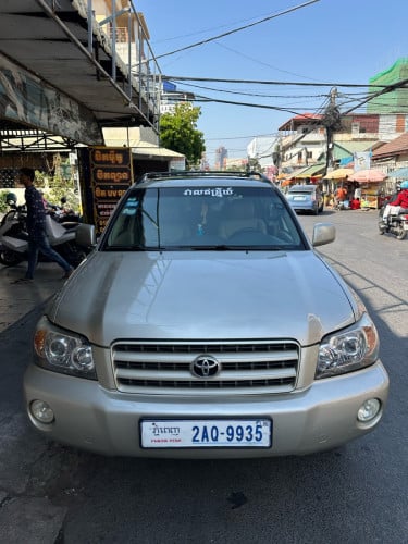 SUV Highlander មាន ជួលជាថ្ងៃនឹង Around ក្នុងក្រុង ចាប់ 30$~60