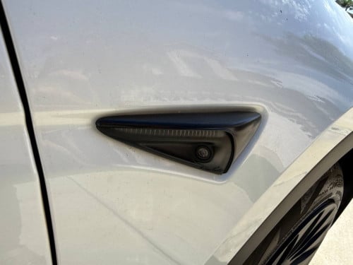 Tesla Model Y Long Range Dual Motor P2 Year2021​ ធានា​ឡាន​ស្អាត​ ទឹក​ថ្នាំ​សុីន​មួយ​ជុំ​