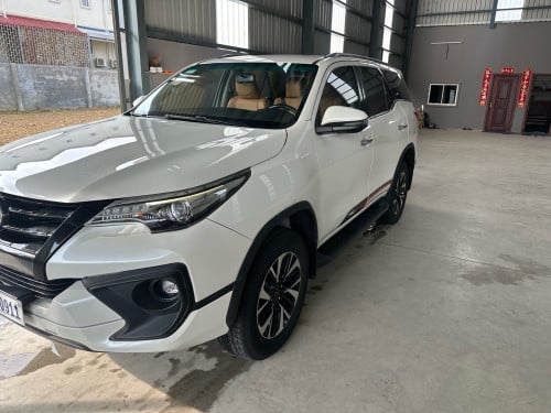 Toyota Fortuner TRD Full Option 2019