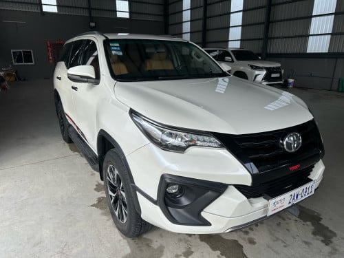 Toyota Fortuner TRD Full Option 2019