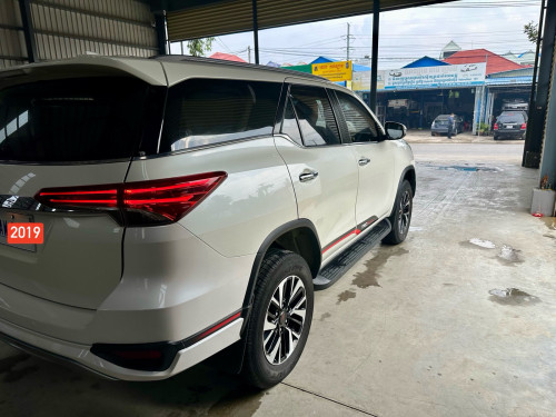 Toyota Fortuner TRD Full Option 2019