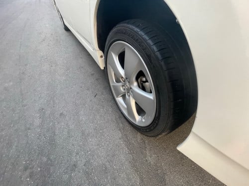 Urgent sale Toyota Prius 2010 option4 sola up 2012