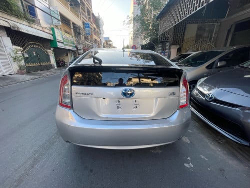Urgent sale Toyota prius 2012 option2 up android new tax paper