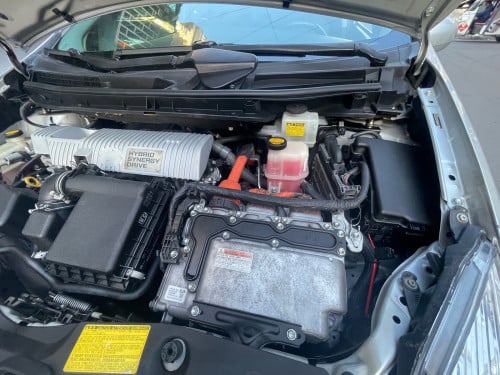 Urgent sale Toyota prius 2012 option2 up android new tax paper