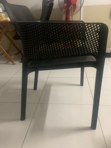 Used Plastic Chair Black in very good condition