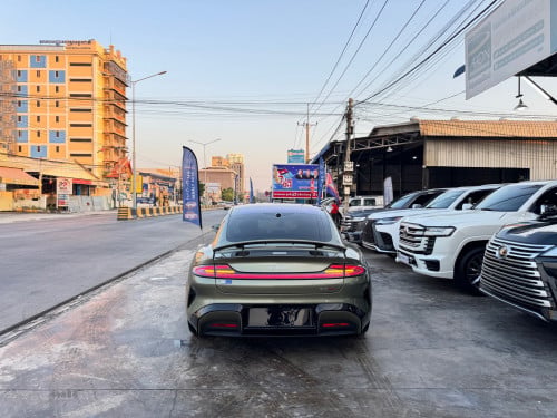 Xiaomi SU7 2024 Max 810km (Dual motors) រថយន្ត R21 EV Sport