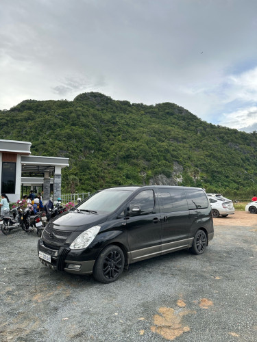 ឡានទេសចរណ៍ជួល
