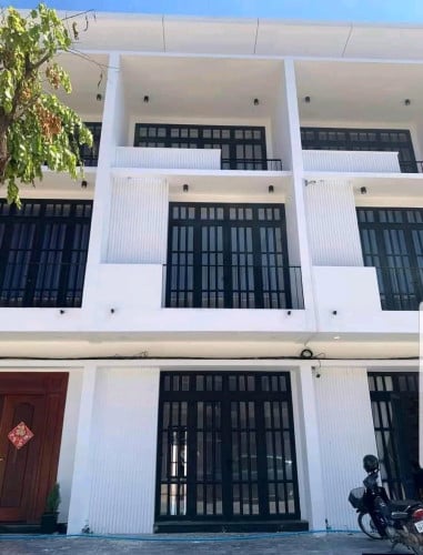 ផ្ទះល្វែងលក់បន្ទាន់