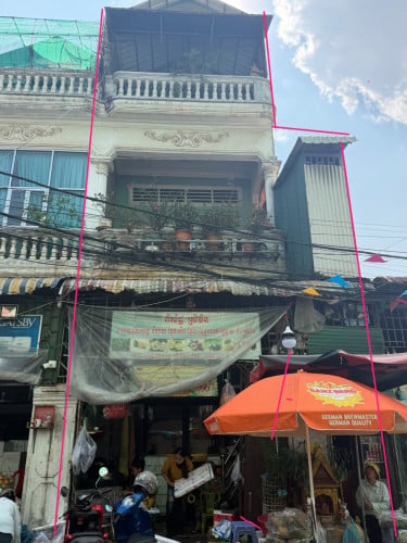 ផ្ទះល្វែងអាជីវកម្មលក់ នៅផ្សារនាគមាស