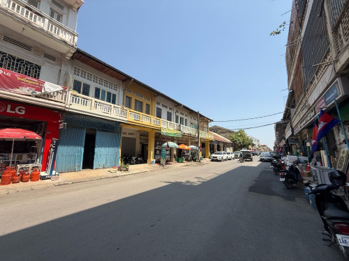 ផ្ទះជួលក្នុងក្រុងបាត់ដំបង លើផ្លូវលេខ ២ ជិតសាលា ២ធ្នូ