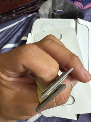 លក់ខ្សែនាឡិកា Apple Watch Trail Loop ពណ៌លឿង (Yellow/Beige) ស៊ីន នៅថ្មី 90%