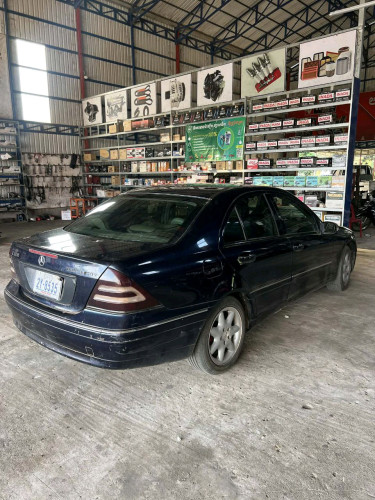លក់ c200