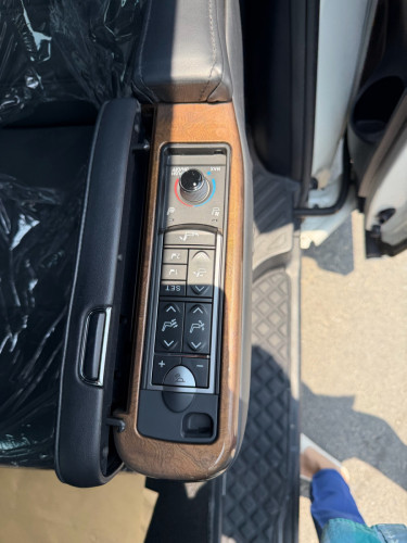 *ស្តុកថ្មី Toyota Alphard Exexcutive Loung*
