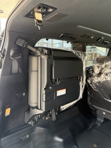 *ស្តុកថ្មី Toyota Alphard Exexcutive Loung*