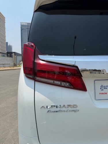 *ស្តុកថ្មី Toyota Alphard Exexcutive Loung*