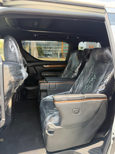 *ស្តុកថ្មី Toyota Alphard Exexcutive Loung*
