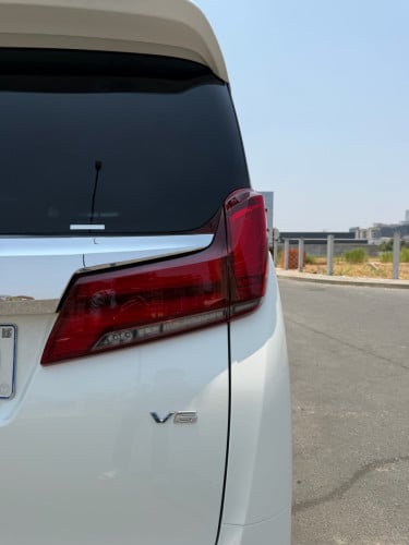 *ស្តុកថ្មី Toyota Alphard Exexcutive Loung*
