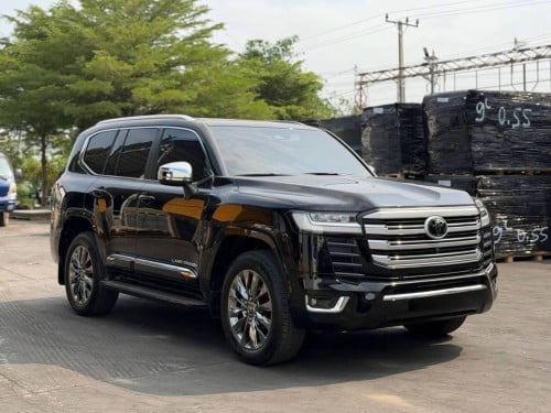🔥 Land Cruiser 2025 VX-R(សាំង) Space អារ៉ាប់ 9ពាន់គីឡូ ម្ចាស់ដើមទី1