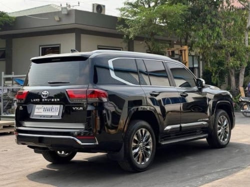 🔥 Land Cruiser 2025 VX-R(សាំង) Space អារ៉ាប់ 9ពាន់គីឡូ ម្ចាស់ដើមទី1