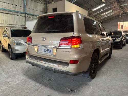 570 Year 08 up 015 Full ទឹកមាស​ ក្នុងលឿង​ (ខ្លាញ់​គោ)