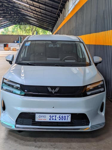 Commercial vehicle for sale/រថយន្តពាណិជ្ជកម្មសម្រាប់លក់/商务车出售